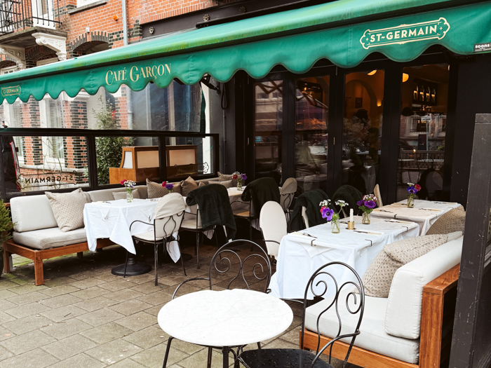 beste oesters in amsterdam cafe garcon