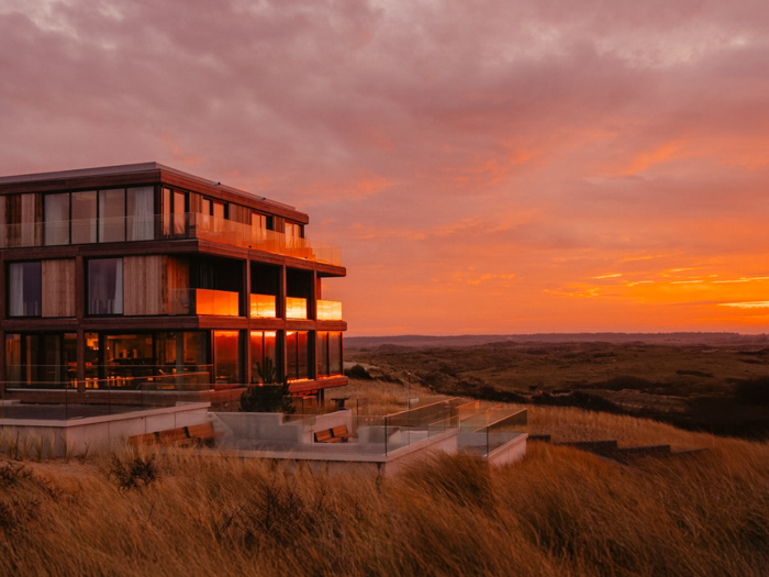 hotels aan zee strandhuizen nederland